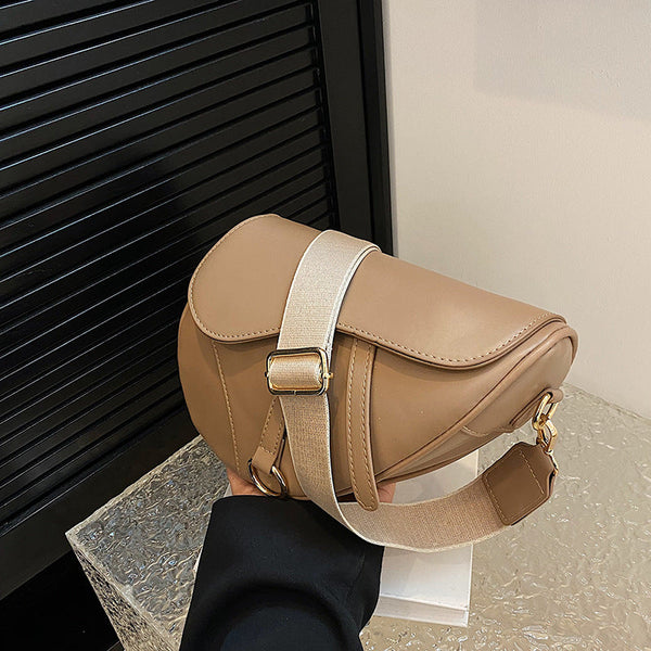 AWST Int'l  Saddle Shoulder Handbag