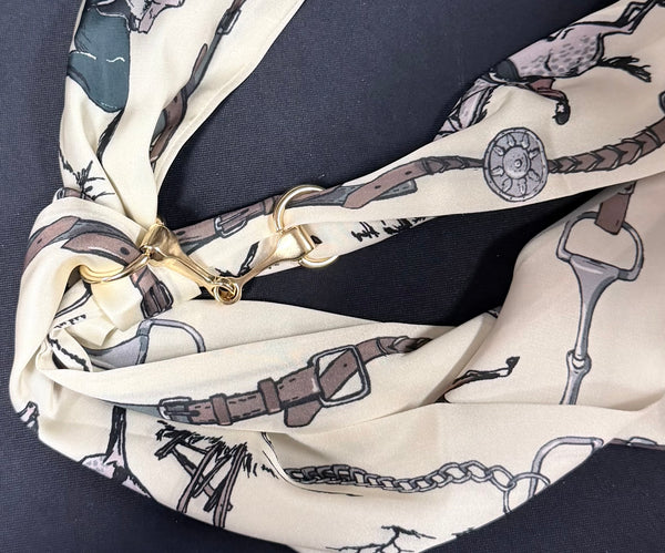Bit Scarf Holder