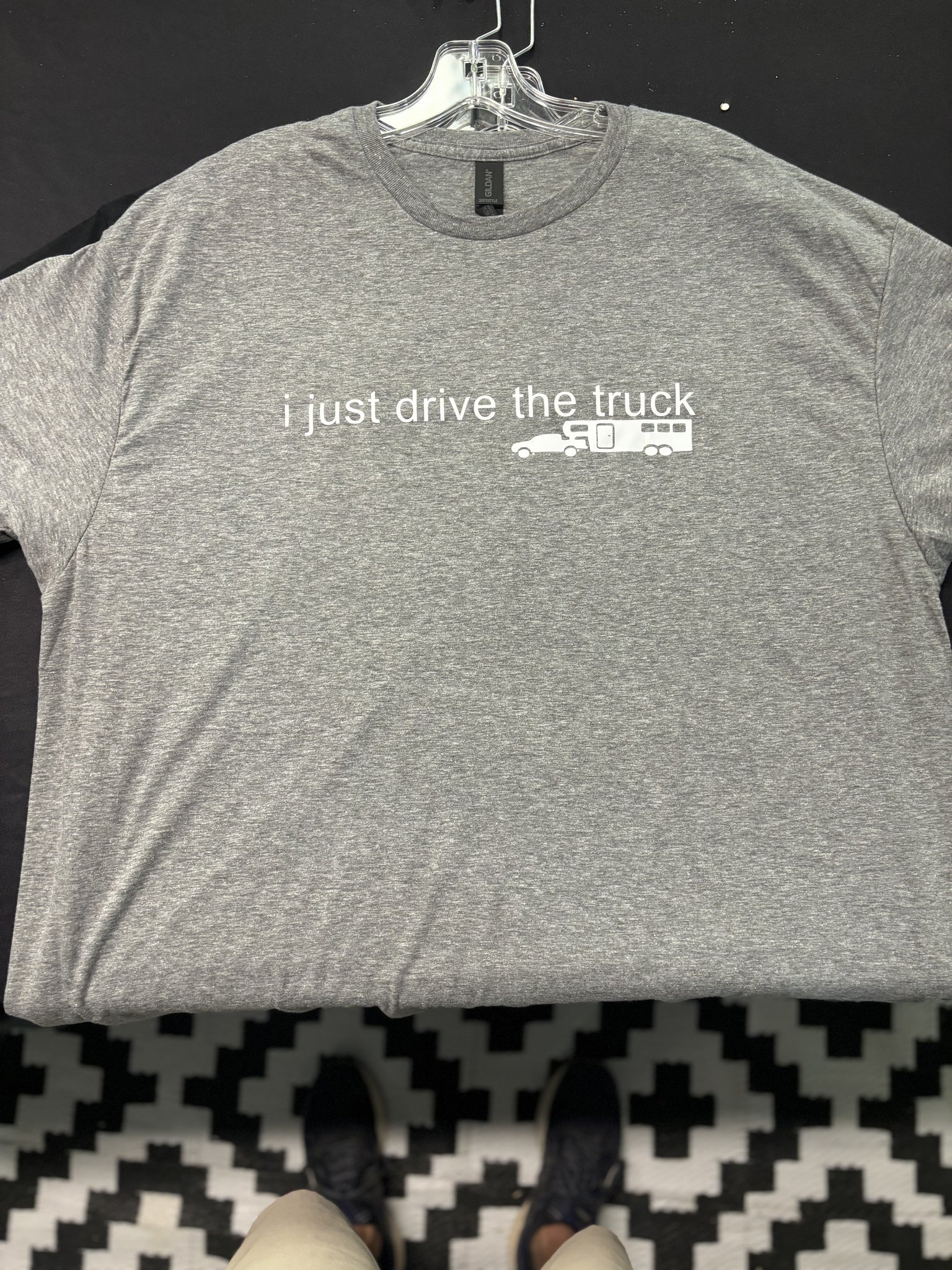 Glittermarx T-Shirt White "i just drive the truck" on Heather Gray