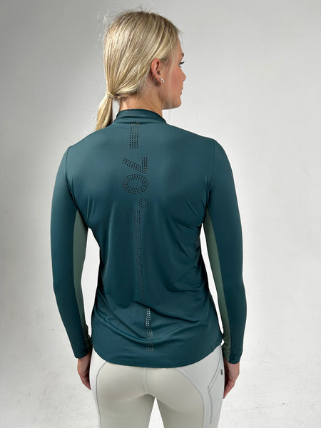 70 Degrees The Sunscreen Shirt- UPF 50+ Total Coverage in Hunter Green